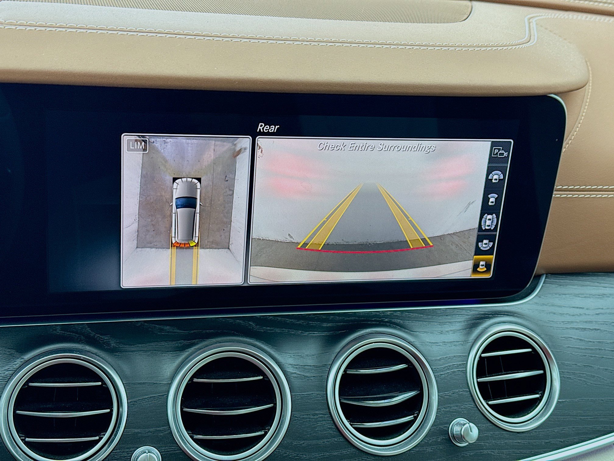 Used 2019 Mercedes-Benz E 450 4MATIC Wagon image 10