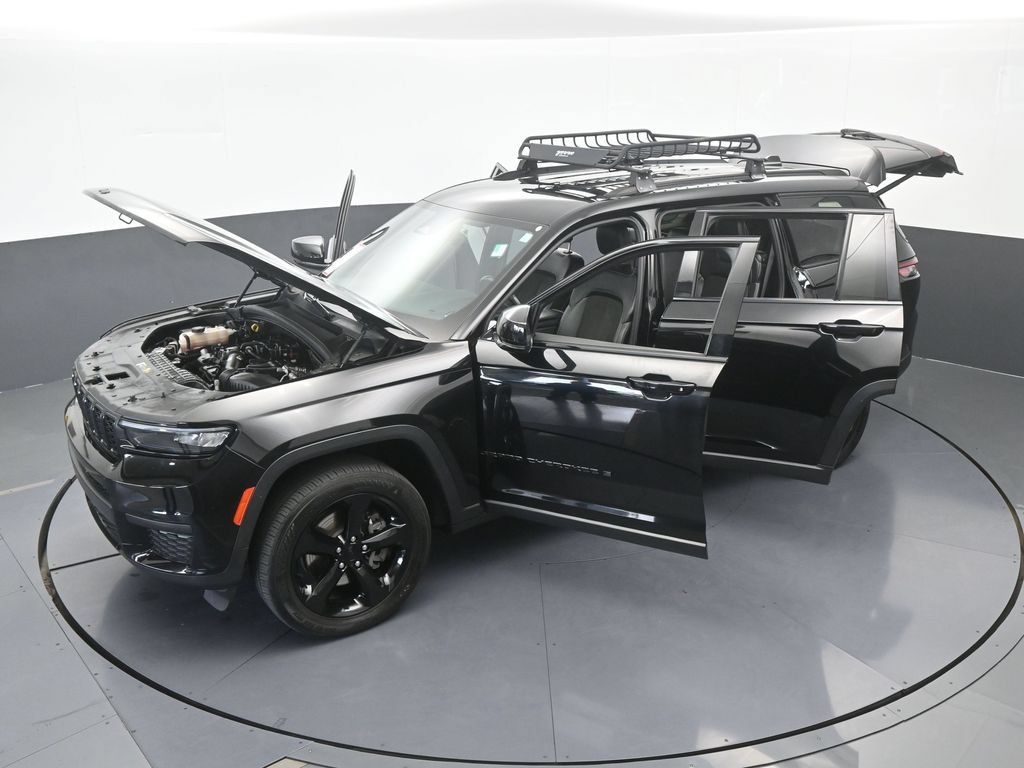 Used 2022 Jeep Grand Cherokee L Laredo RWD image 67
