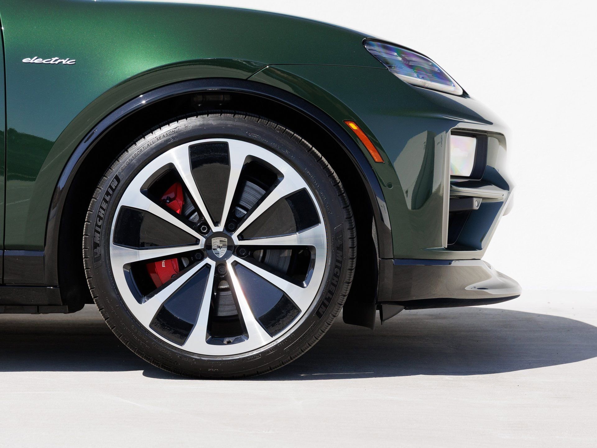 New 2024 Porsche Macan Turbo Electric image 11