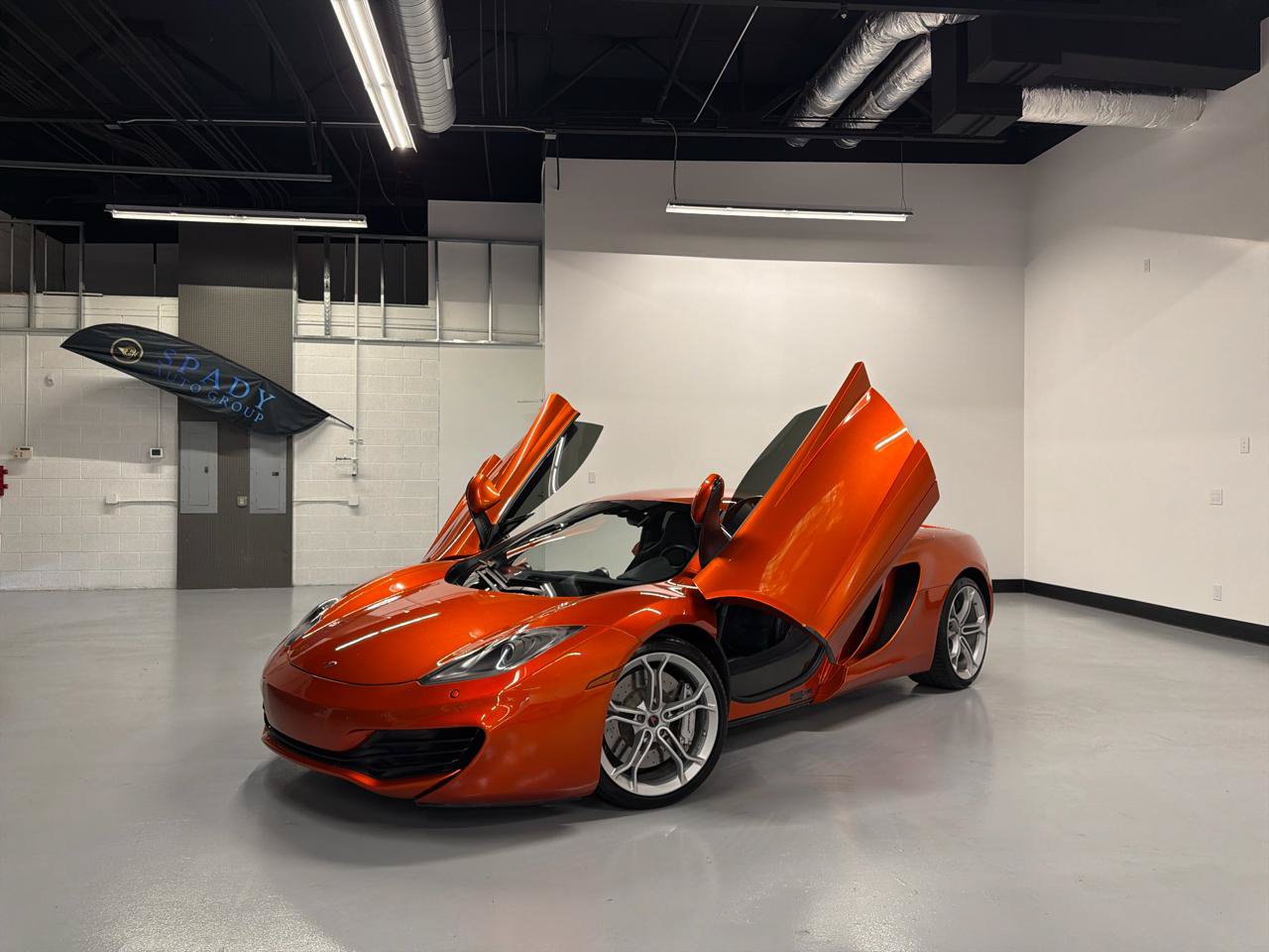Used 2012 McLaren MP4-12C Coupe RWD image 2