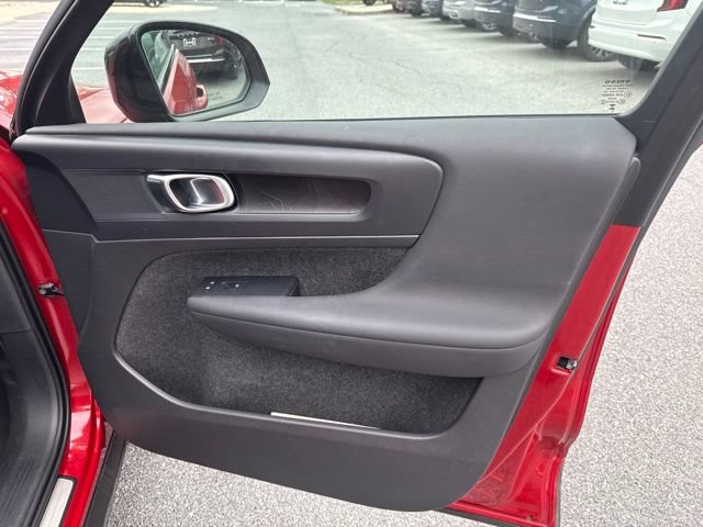 Certified 2023 Volvo C40 P8 Recharge Plus AWD/4WD image 4