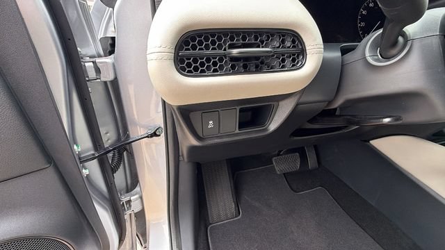 New 2027 Honda HR-V LX image 30