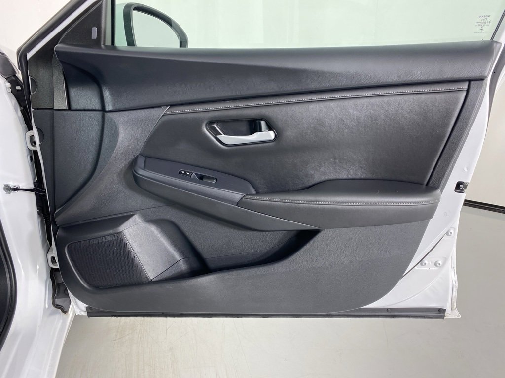 Used 2023 Nissan Sentra SV image 38