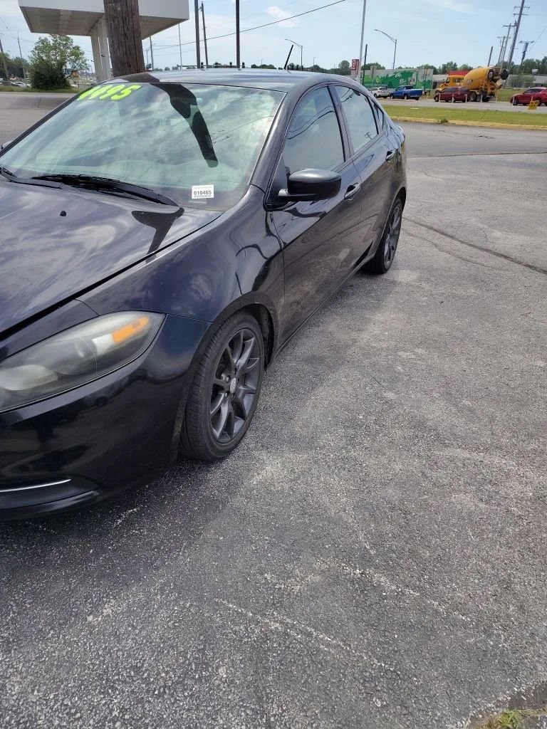 Used 2016 Dodge Dart SE w/ Convenience Group FWD image 2