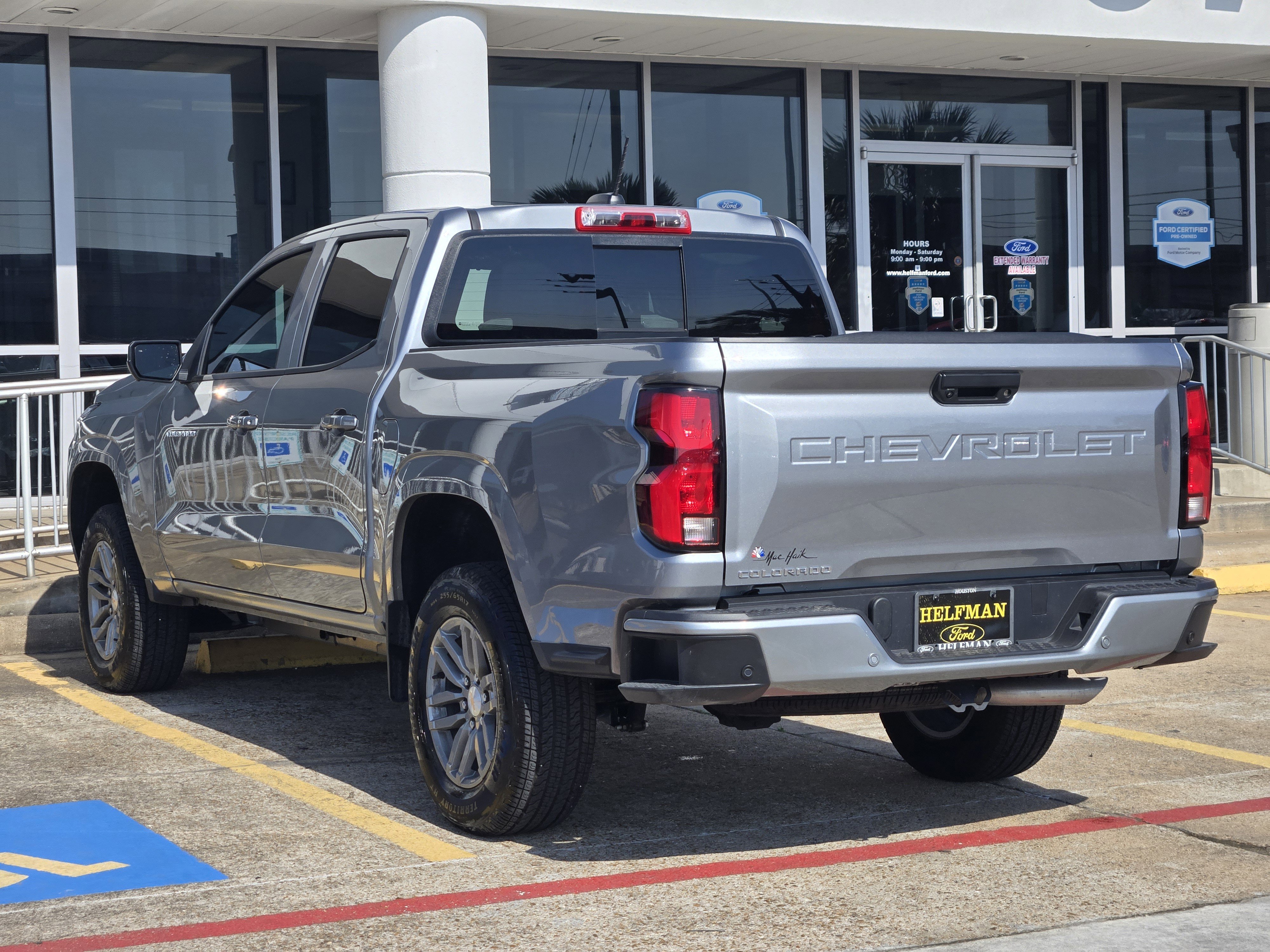 Used 2026 Chevrolet Colorado LT w/ LT Convenience Package image 4