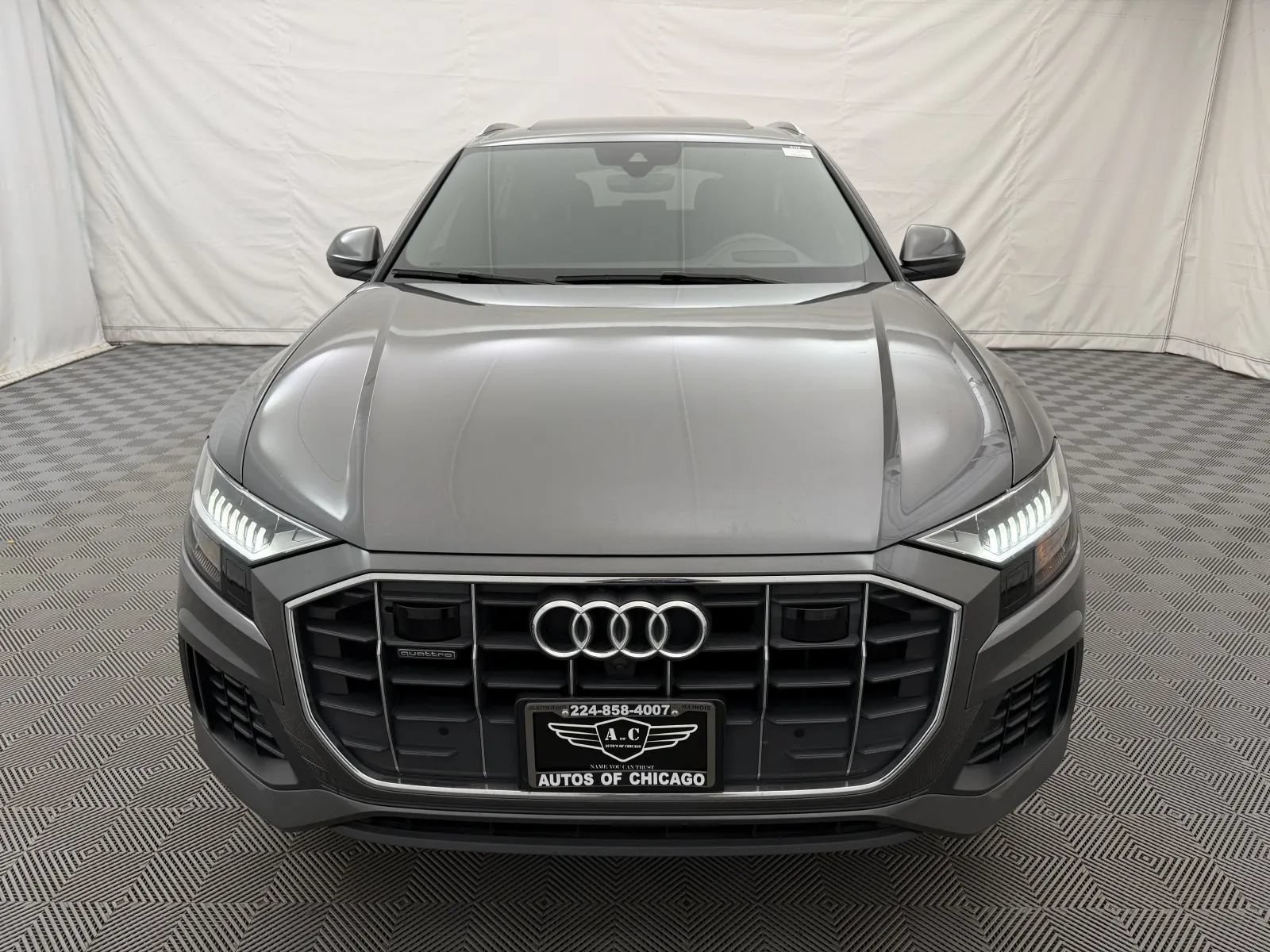 Used 2019 Audi Q8 Prestige AWD/4WD image 3