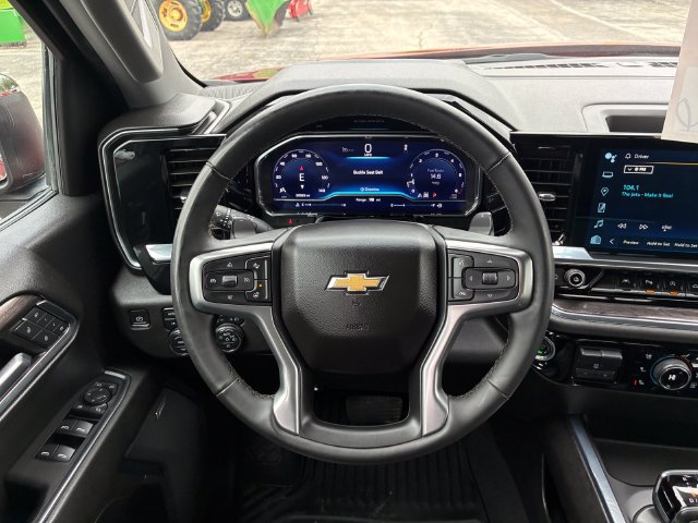 Used 2024 Chevrolet Silverado 1500 LTZ w/ LTZ Premium Package AWD/4WD image 16