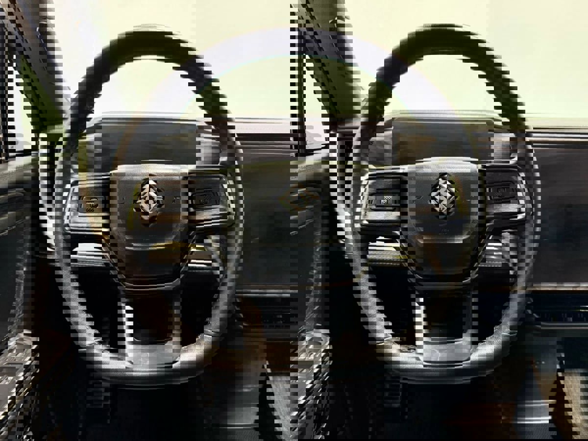 Used 2022 Rivian R1T Adventure image 15