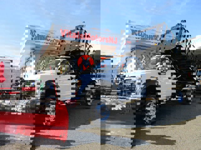 Used 2018 Ford F550 4x4 Regular Cab Super Duty image 1