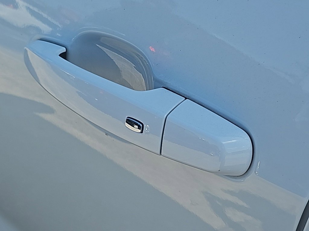 Used 2022 Chevrolet Blazer LT image 10