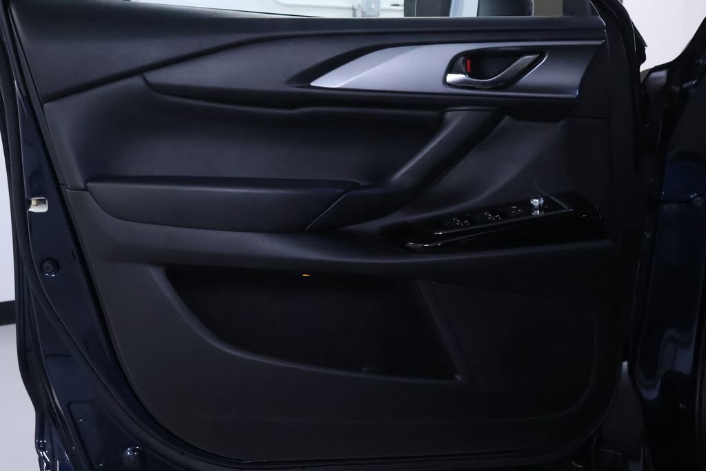 Used 2023 MAZDA CX-9 Touring image 13