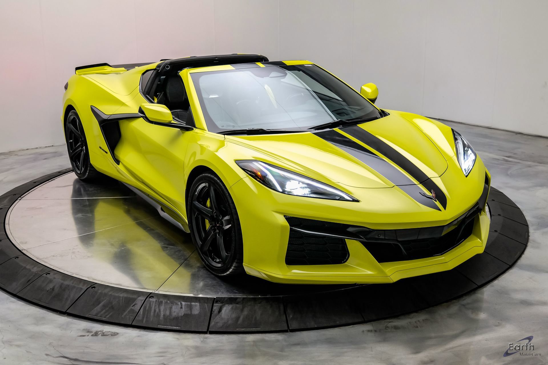 Used 2024 Chevrolet Corvette Z06 w/ Stealth Interior Trim Package image 34