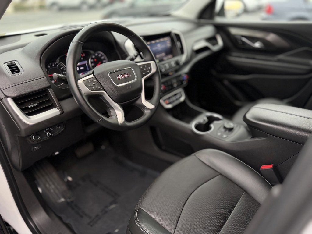Used 2023 GMC Terrain SLT image 19