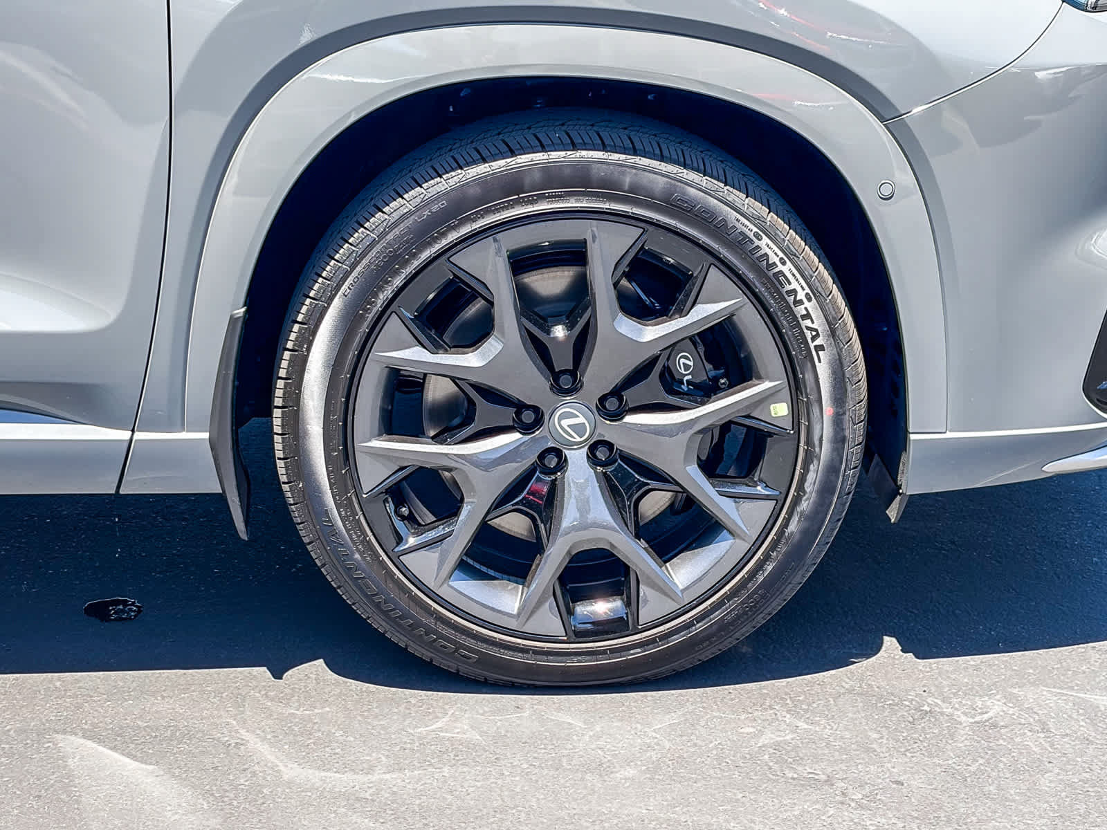 New 2026 Lexus TX 500h AWD image 9