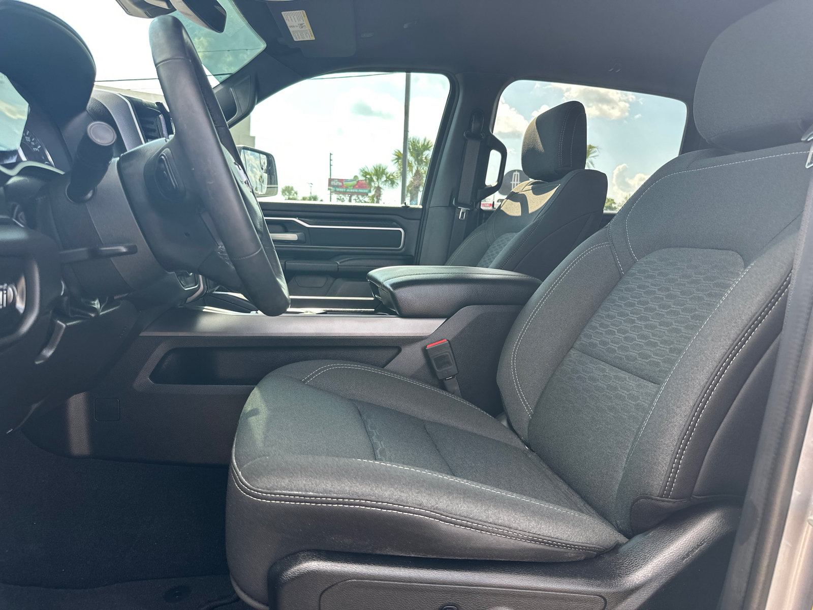 Used 2025 RAM 1500 Big Horn AWD/4WD image 11