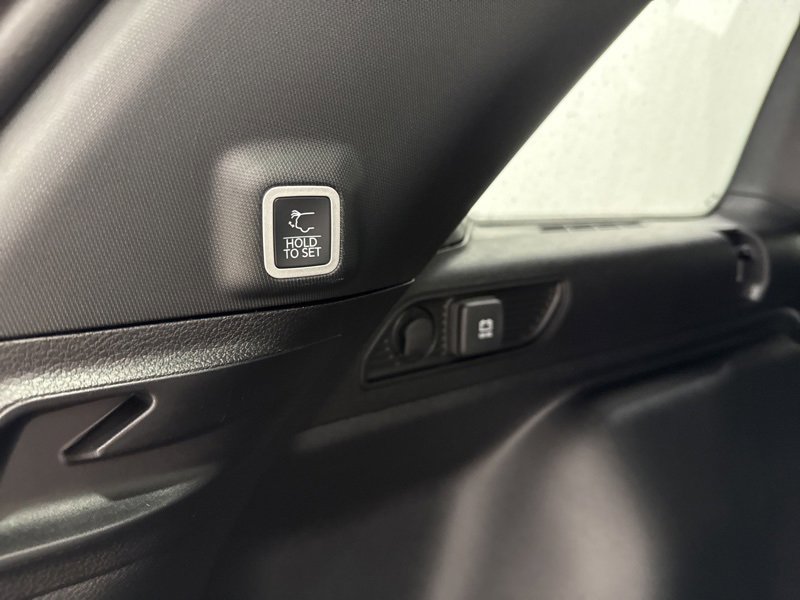 New 2025 Jeep Grand Cherokee Limited w/ Black Appearance Package image 11