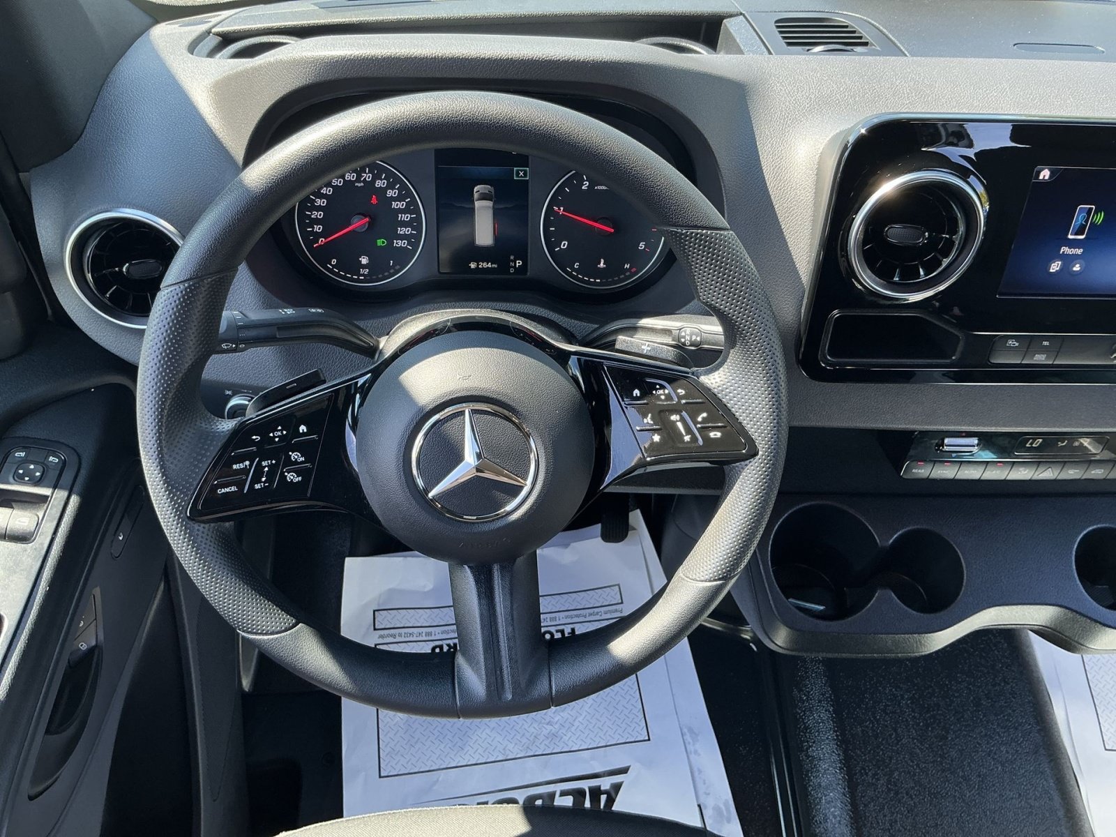 Used 2025 Mercedes-Benz Sprinter 2500 image 17