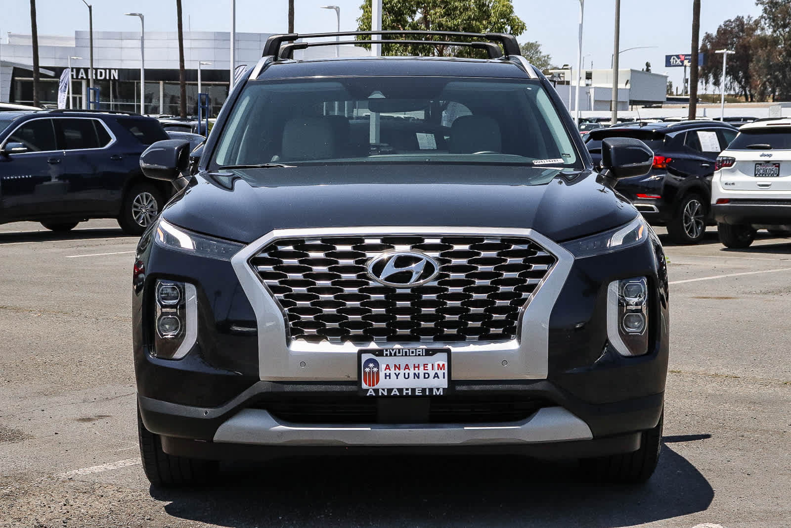 Used 2022 Hyundai Palisade SEL w/ Premium Package FWD image 2