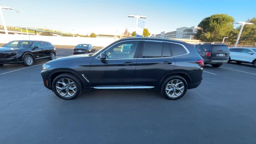 Used 2023 BMW X3 xDrive30i w/ Premium Package image 5