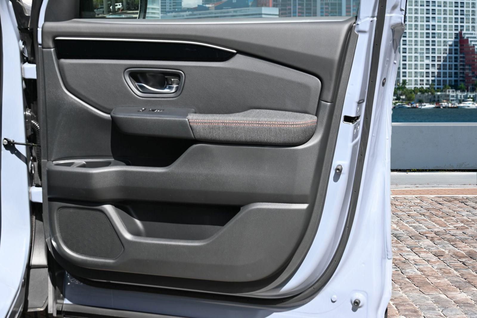 New 2026 Honda Pilot Sport image 13