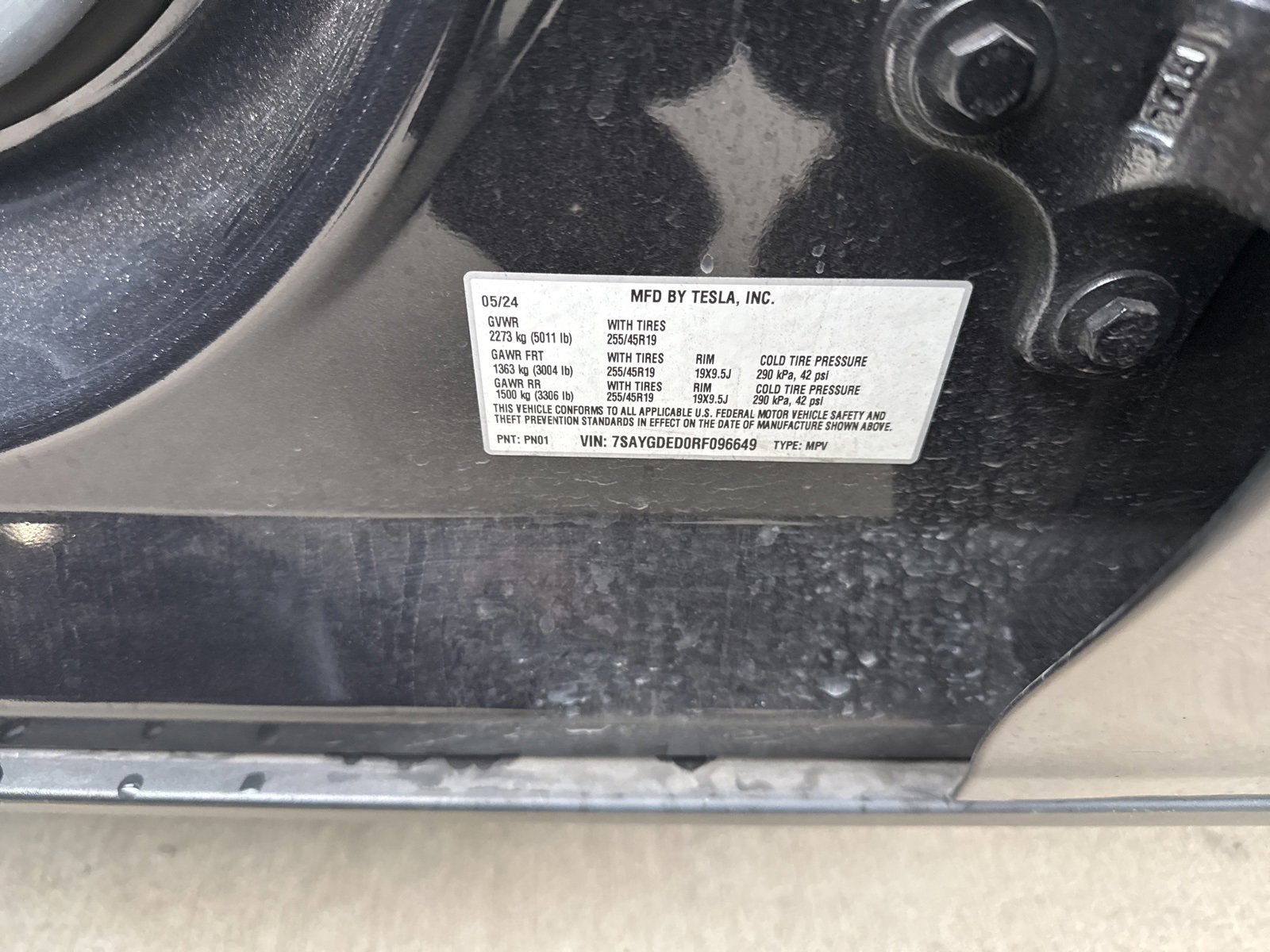 Used 2024 Tesla Model Y 2WD image 10