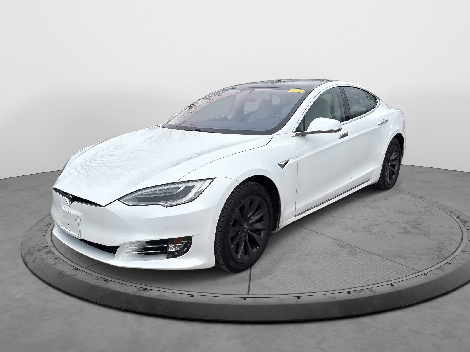Used 2019 Tesla Model S 100D image 3