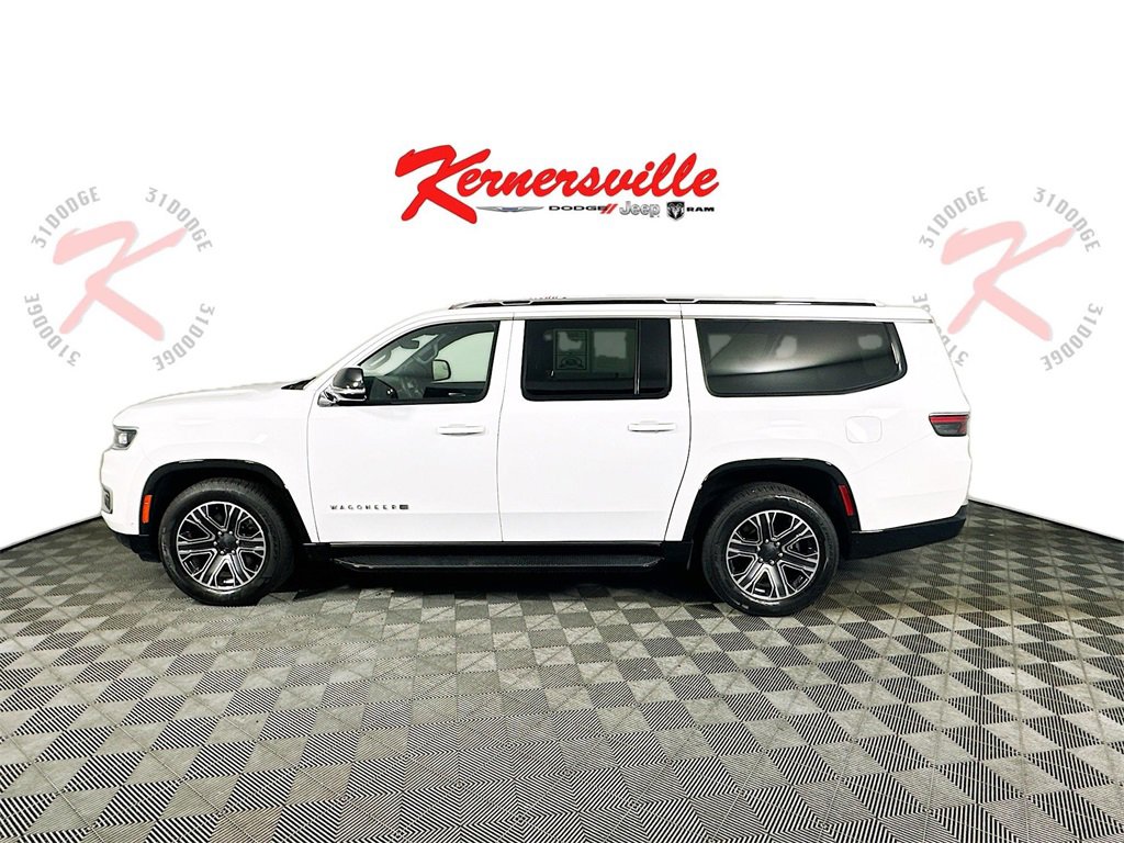 Used 2024 Jeep Wagoneer L Series II w/ Flexible Seating Group image 4