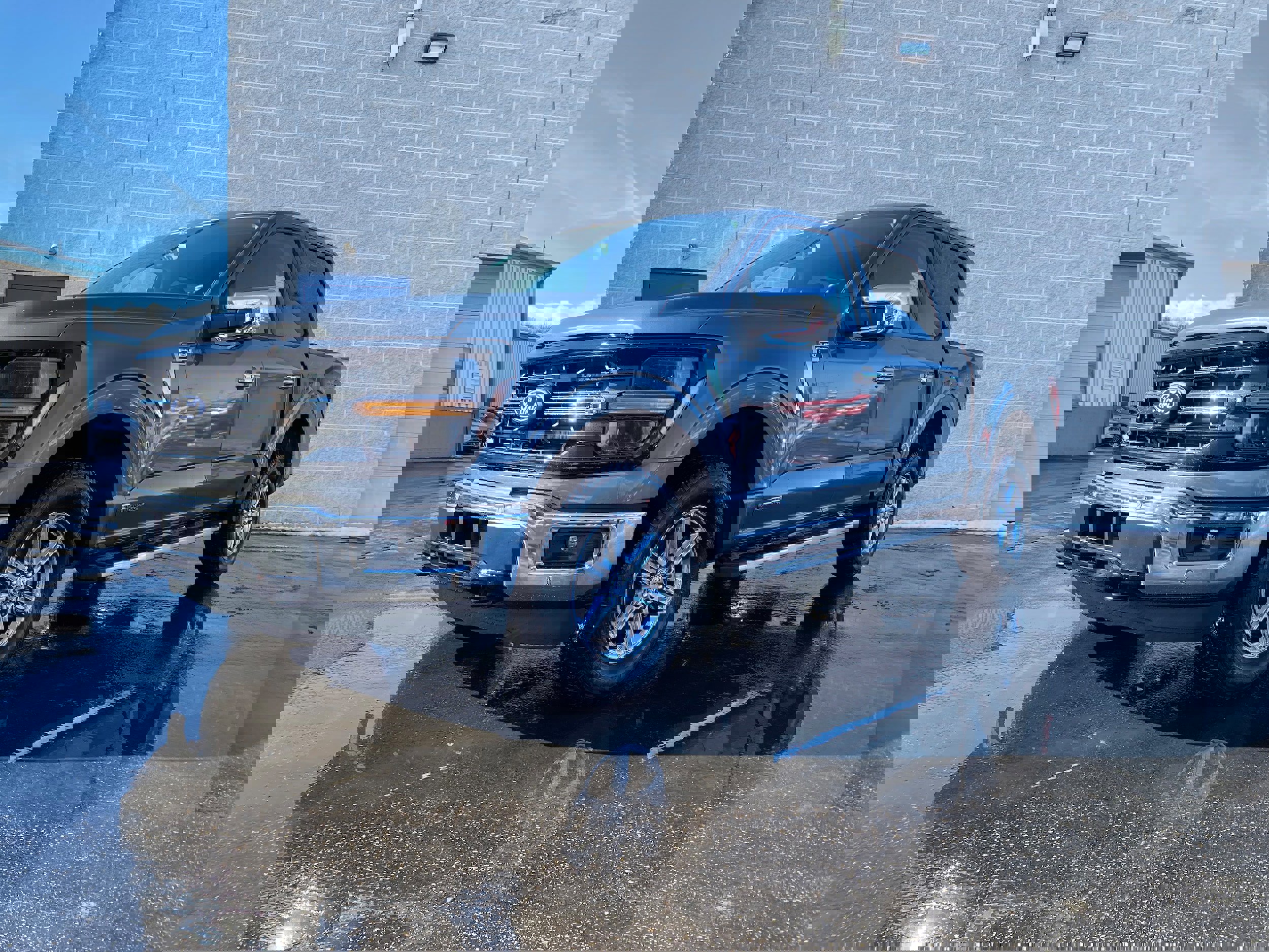 New 2025 Ford F150 XLT w/ Equipment Group 302A MID image 2