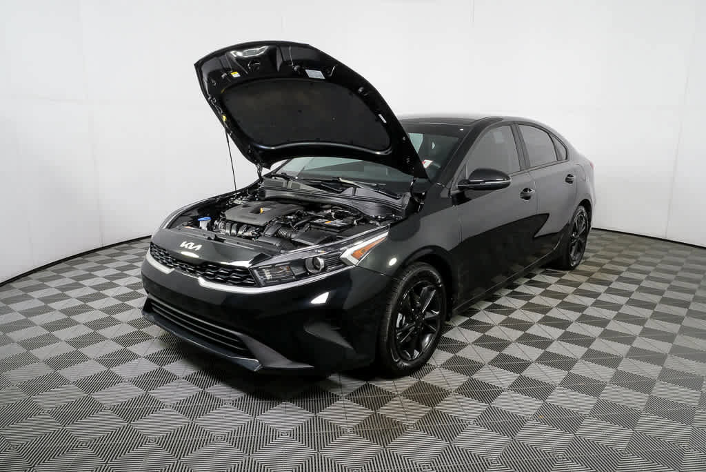 Used 2024 Kia Forte LXS w/ LXS Technology Package FWD image 29