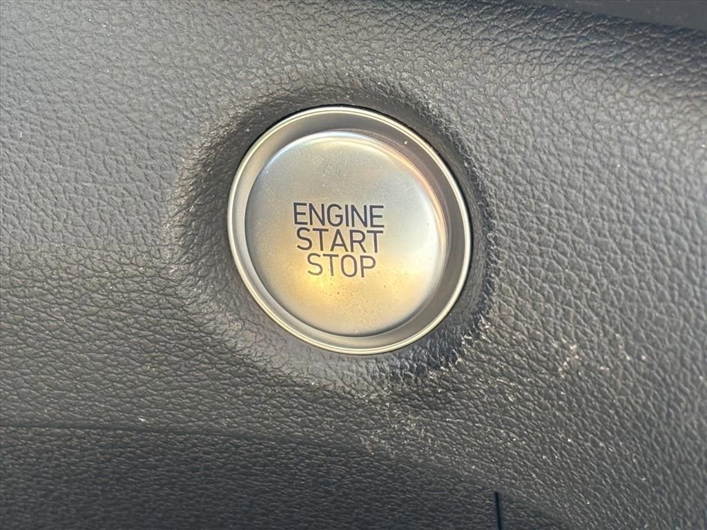 Used 2023 Hyundai Santa Fe SEL image 17