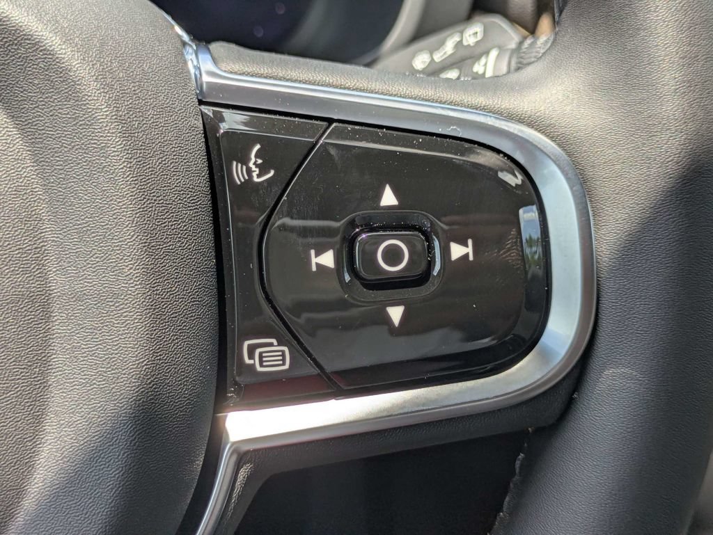 New 2026 Volvo XC60 T8 Core AWD/4WD image 27
