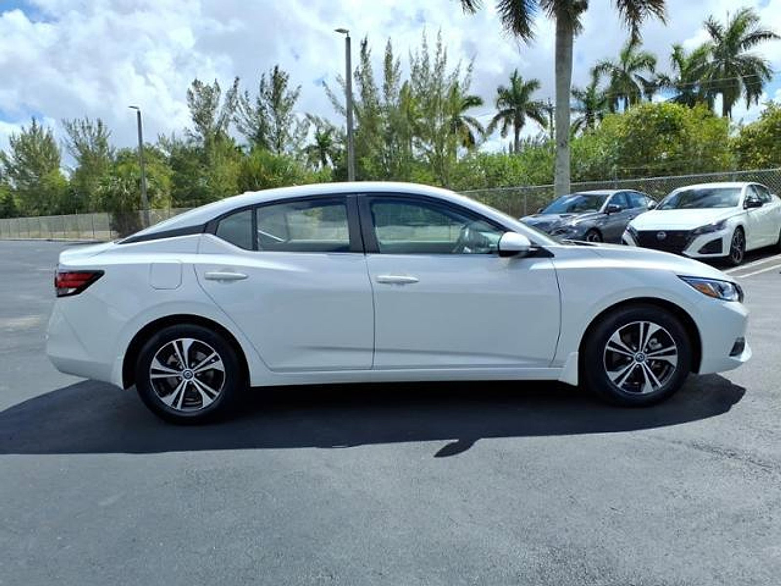 Used 2023 Nissan Sentra SV image 15