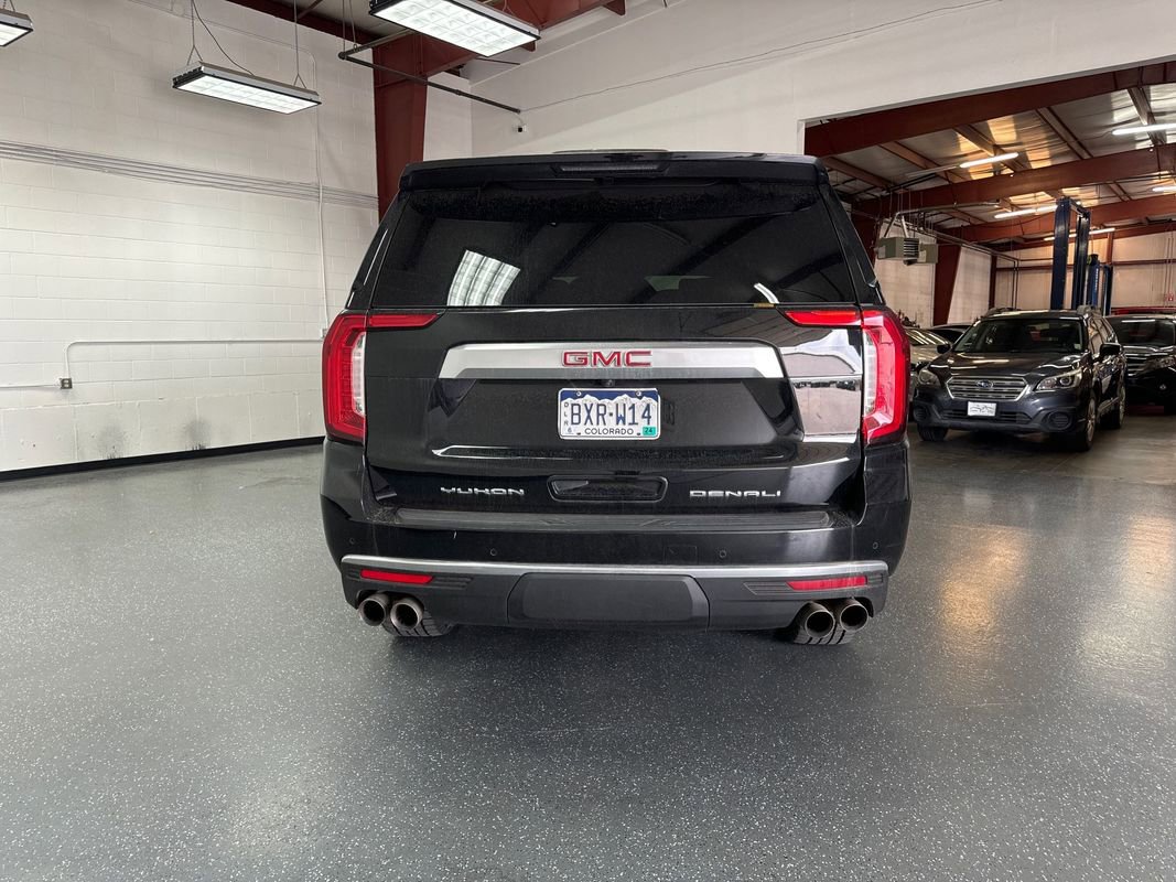 Used 2022 GMC Yukon XL Denali image 5