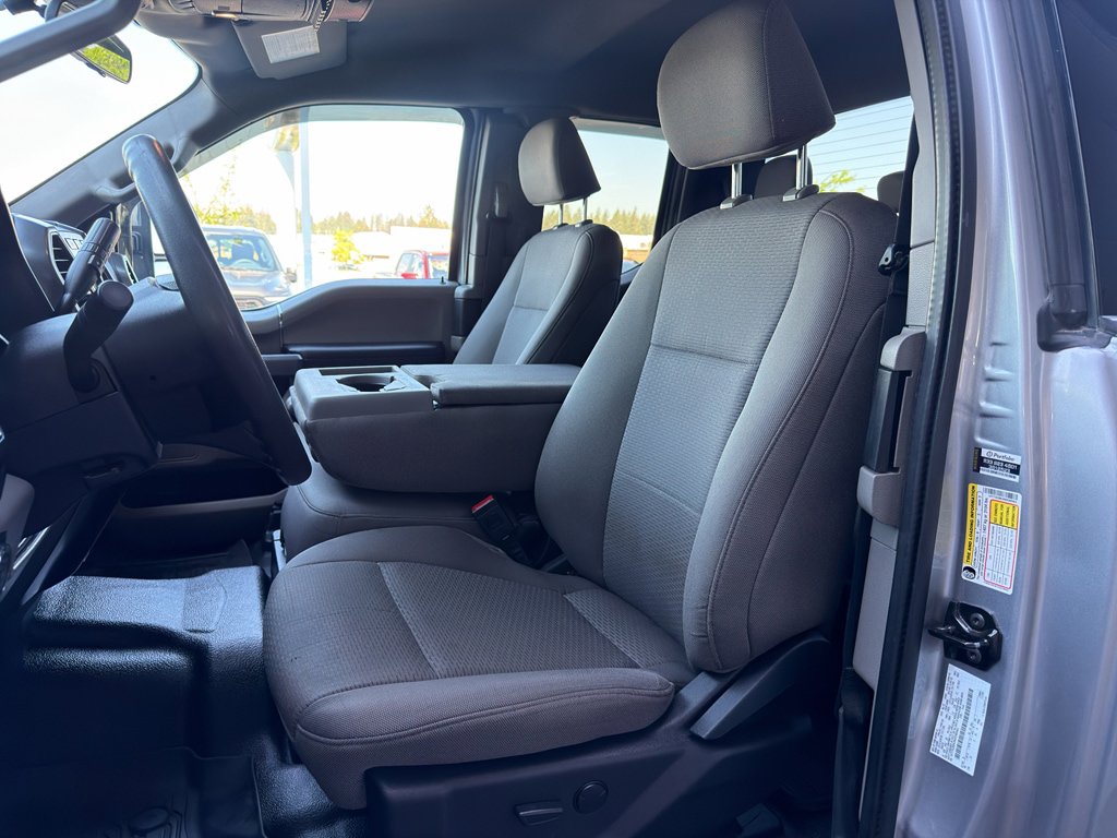 Certified 2022 Ford F250 XLT w/ XLT Premium Package AWD/4WD image 16