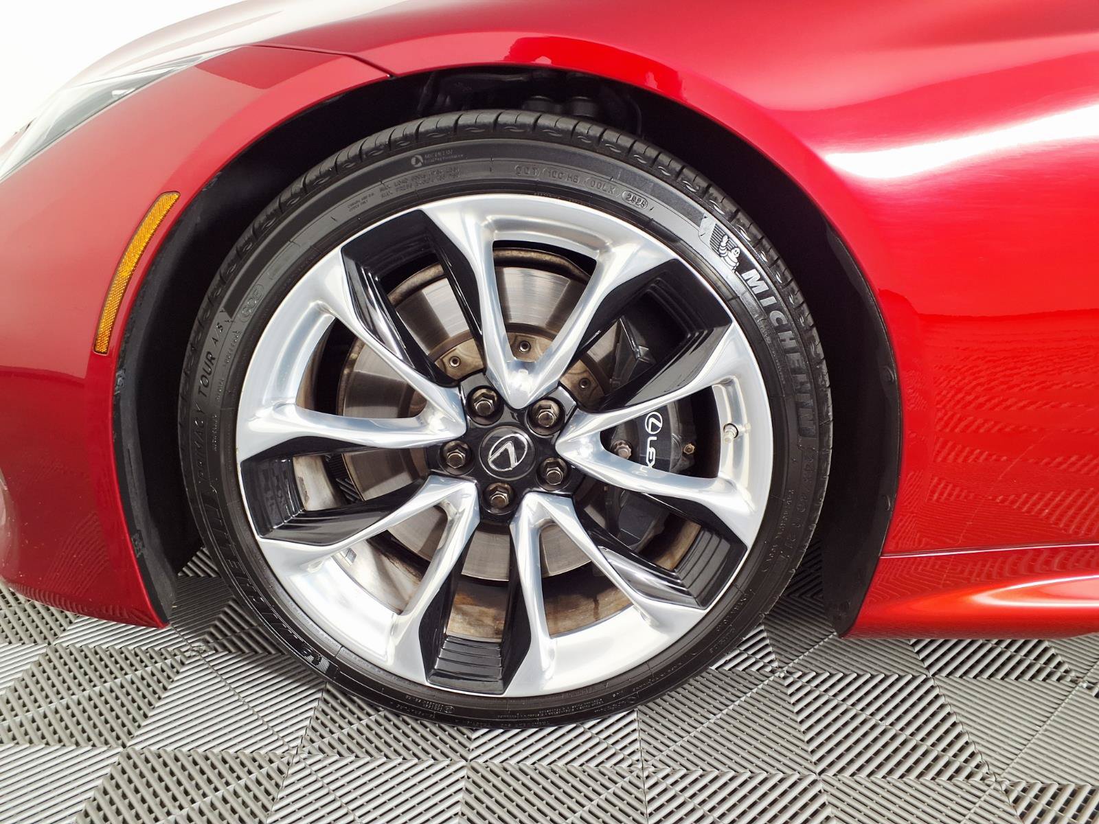 Used 2018 Lexus LC 500 Coupe w/ Sport Package RWD image 7