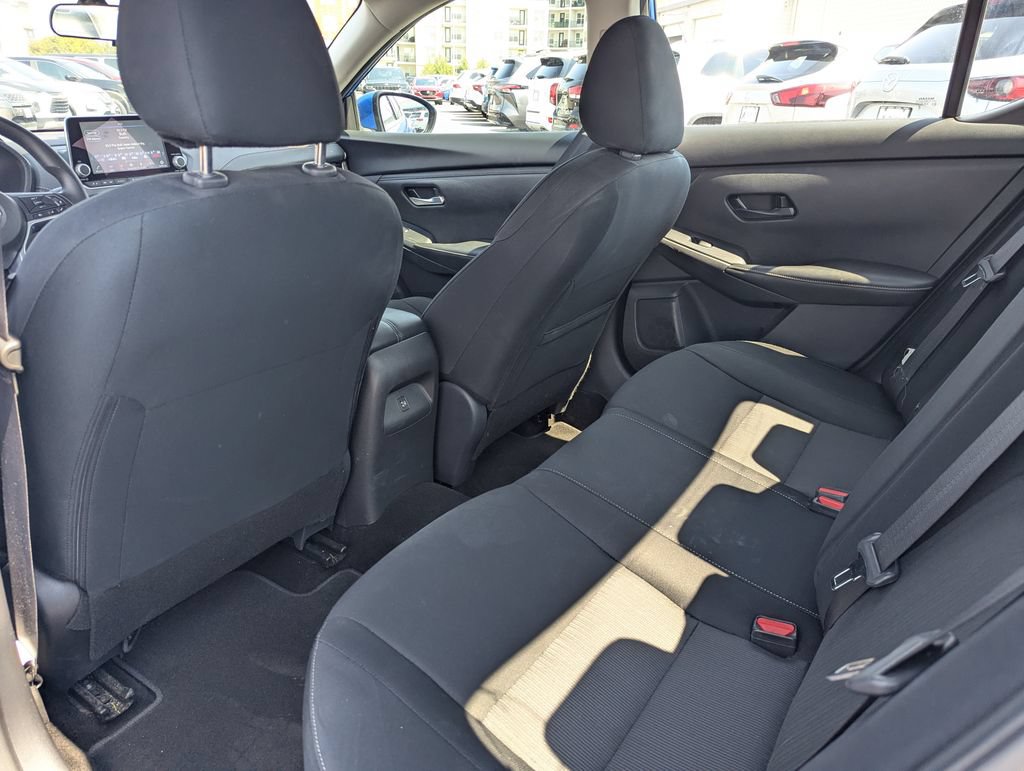 Used 2024 Nissan Sentra SV FWD image 28