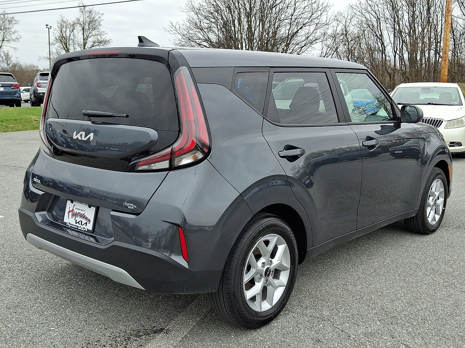 Used 2025 Kia Soul LX w/ LX Technology Package image 6