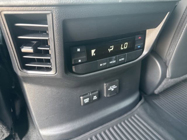 Used 2024 Toyota Sequoia Limited image 25