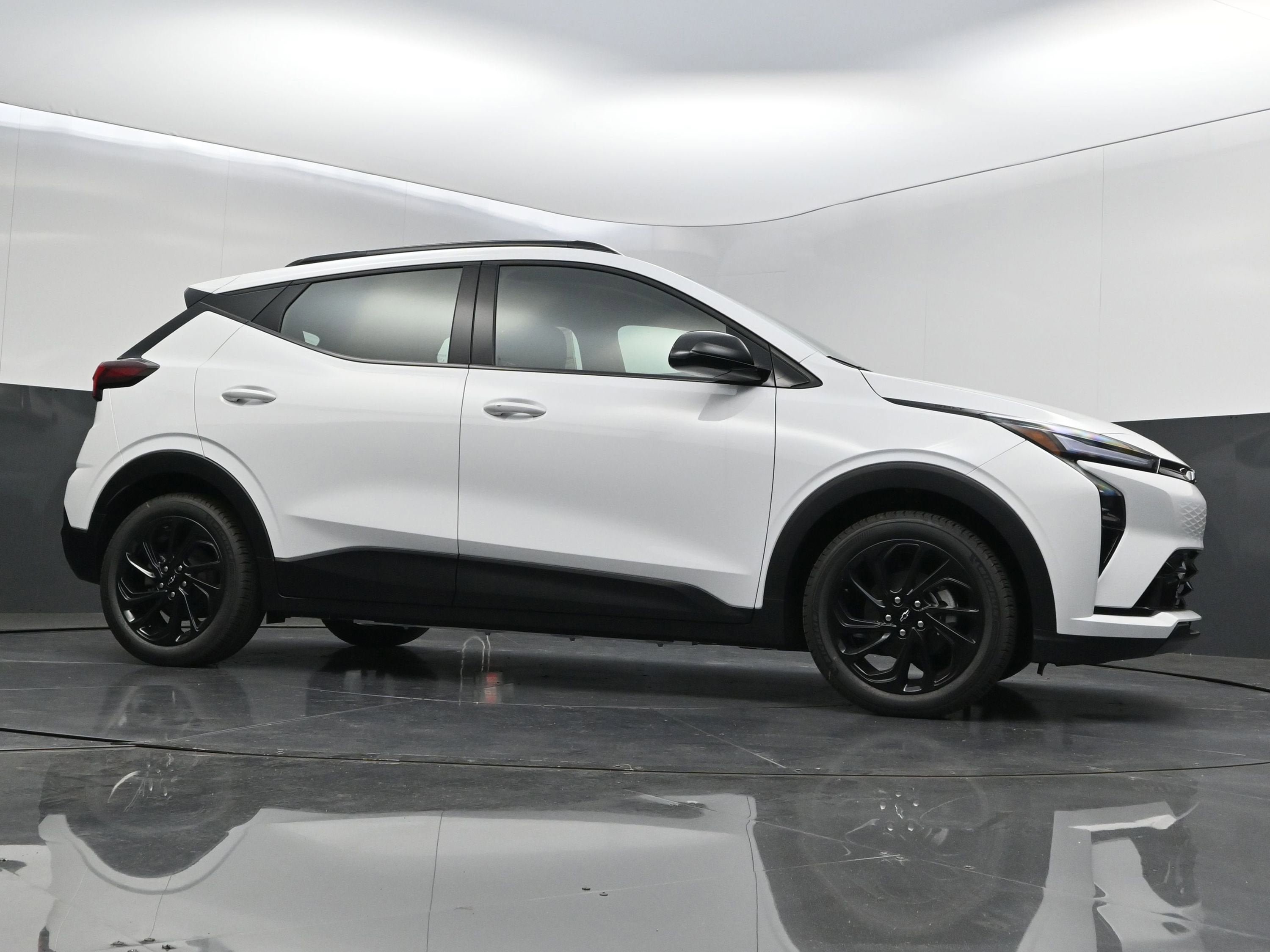 New 2027 Chevrolet Bolt RS FWD image 42