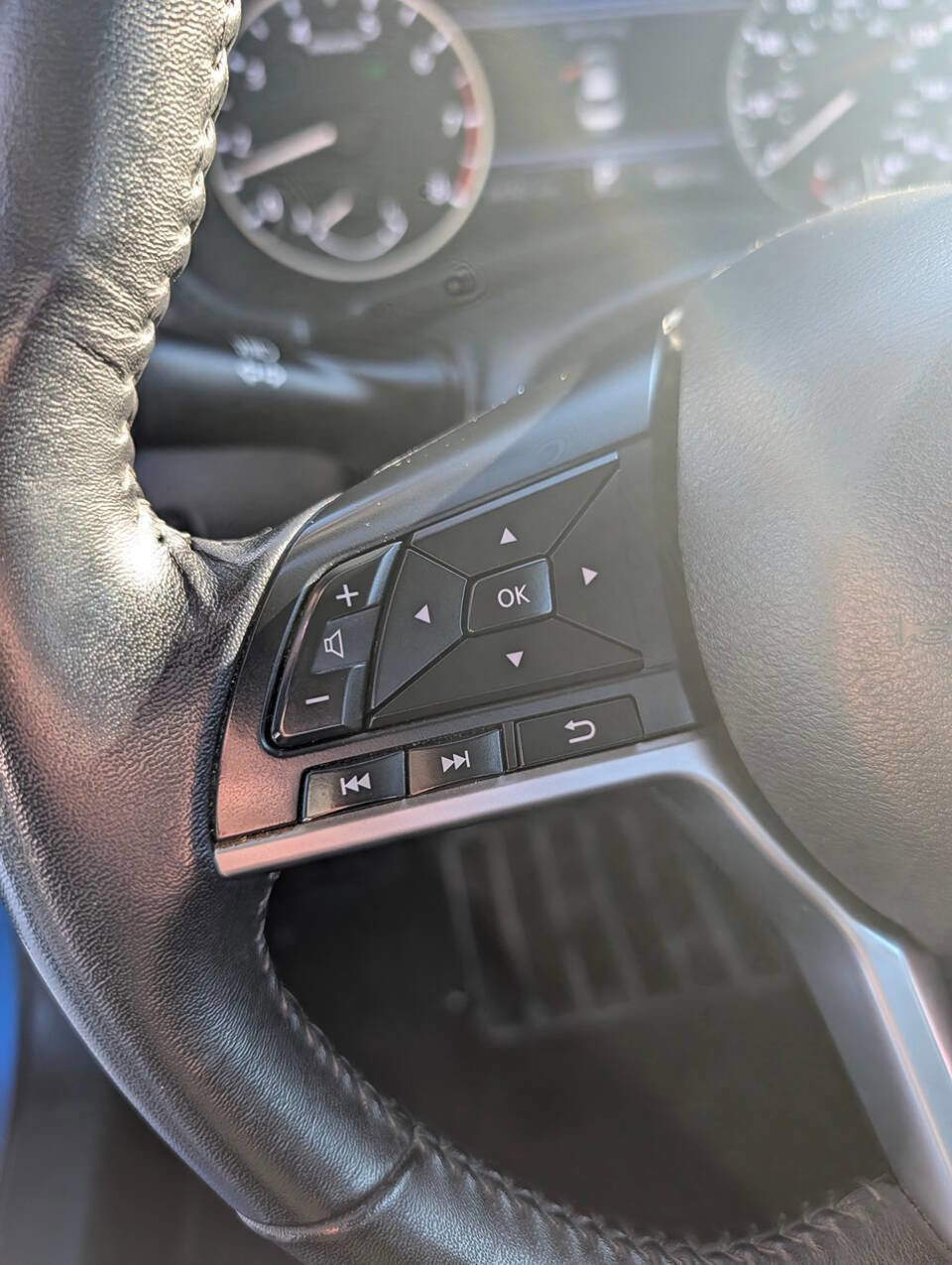 Used 2021 Nissan Sentra SV image 16