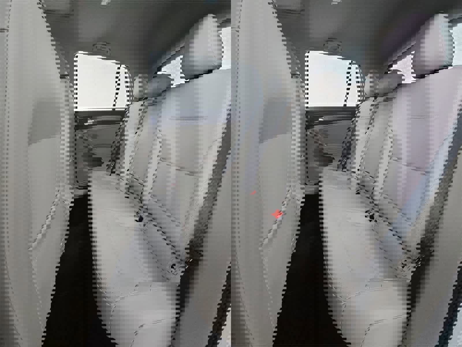 Used 2019 Volkswagen Golf SE w/ Driver Assistance Package image 20