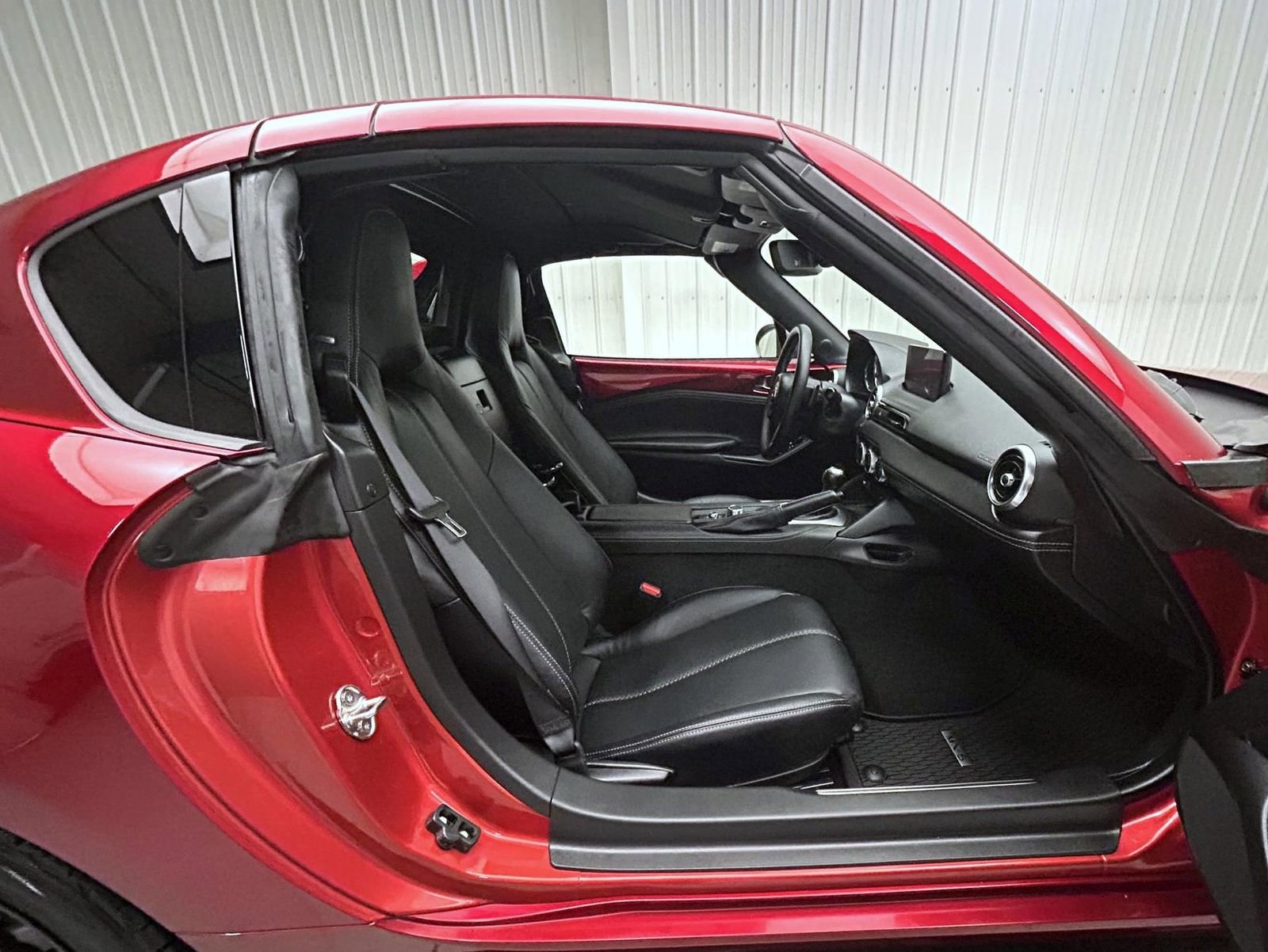 Used 2025 MAZDA MX-5 Miata RF Grand Touring w/ Appearance Package image 16