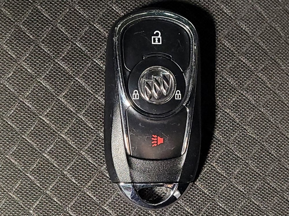 Used 2020 Buick Encore Preferred image 32