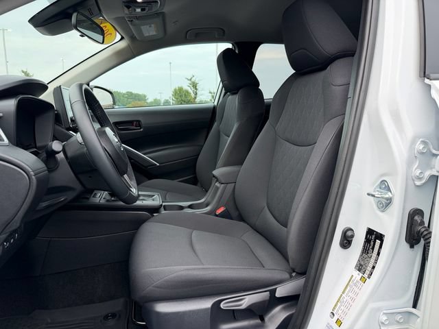 Certified 2026 Toyota Corolla Cross LE FWD image 14
