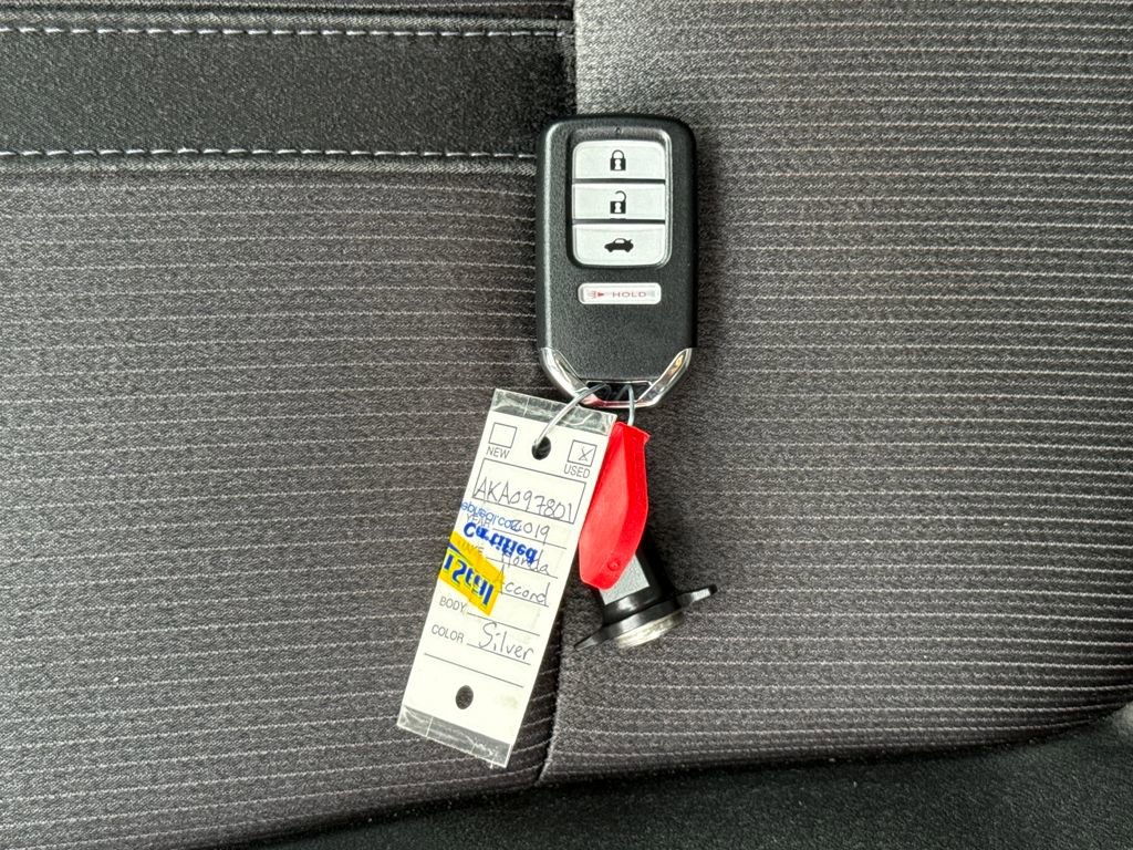 Used 2019 Honda Accord EX image 29