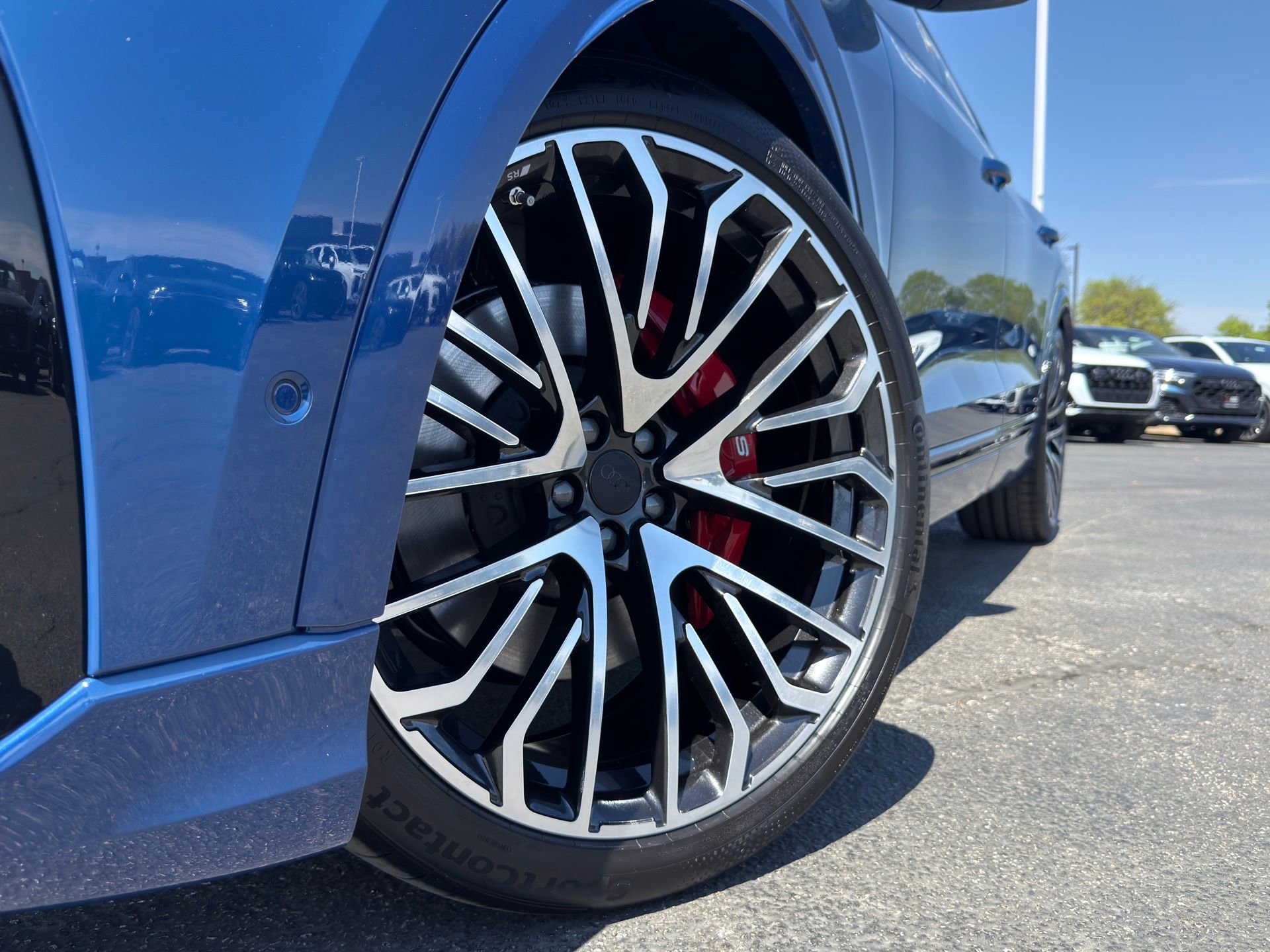 New 2026 Audi SQ8 Premium Plus image 3