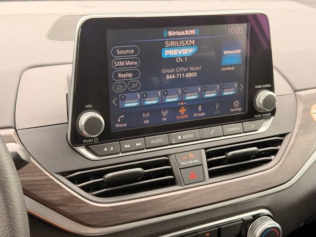 Used 2024 Nissan Altima 2.5 SV FWD image 30
