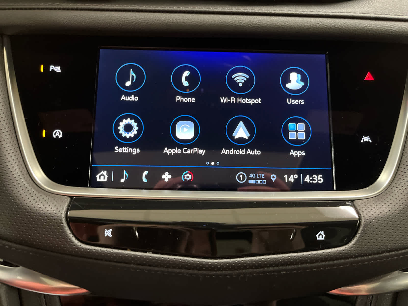 Used 2024 Cadillac XT6 Luxury w/ LPO, Floor Liner Package image 29