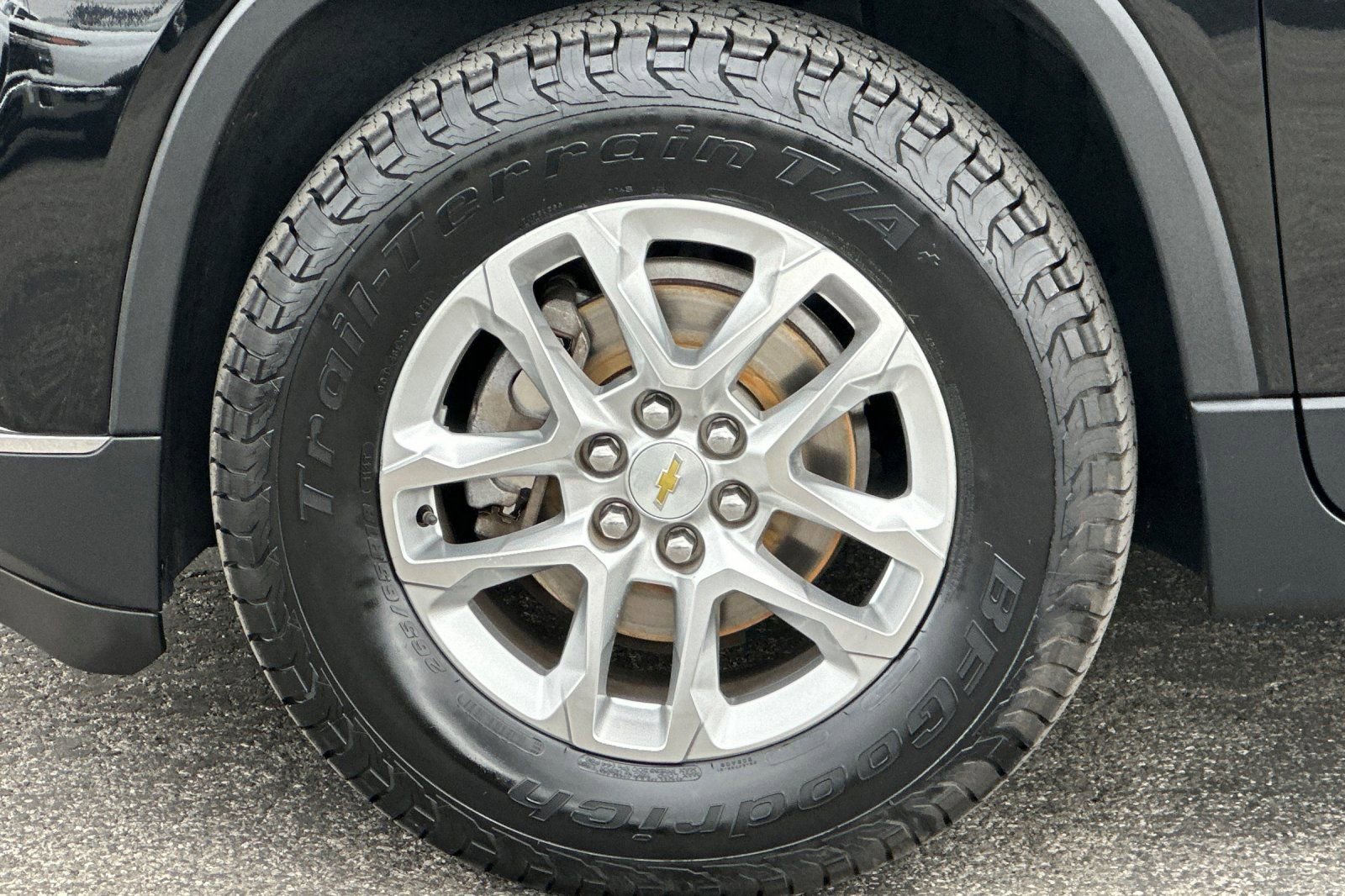 Used 2018 Chevrolet Traverse LT FWD image 37