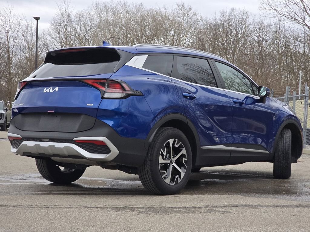 Used 2024 Kia Sportage EX image 17